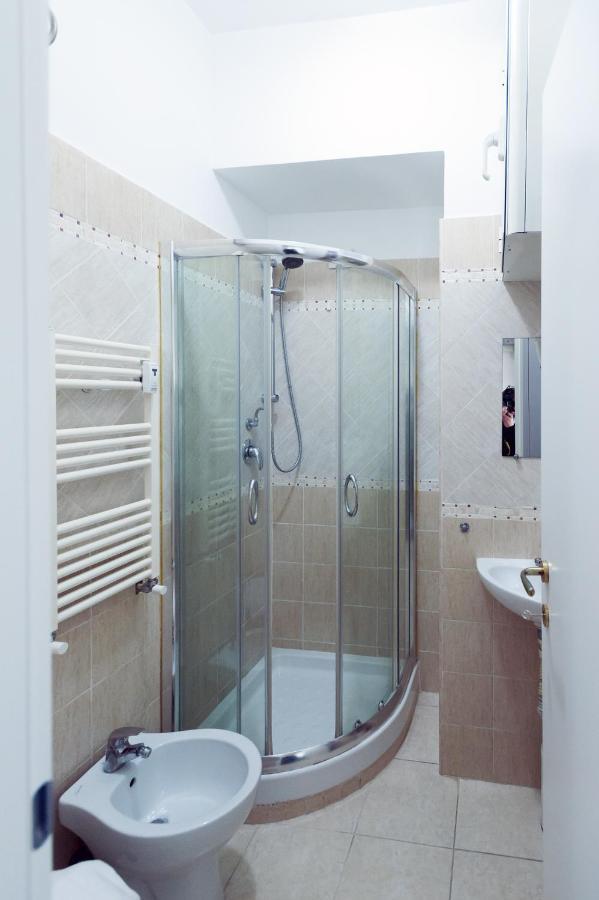 Tiburtina Inn Guest House Рим Экстерьер фото